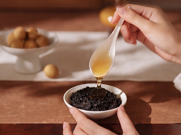 气血不足选暖辞玉灵膏靠谱吗？气血双补食用方法全攻略